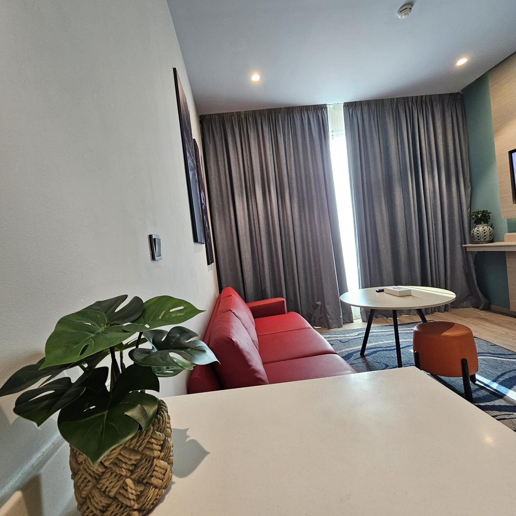 Swiss-Belinn Airport Muscat Oman Buitenkant foto